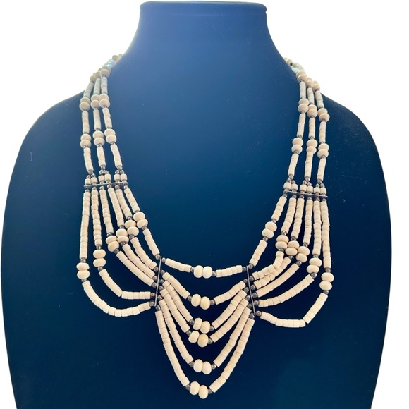 Jewelry - Boho Artisan Bone Colored Heishi Bib Necklace Vintage